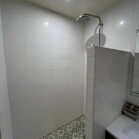 Cosy - Apartment Puteaux